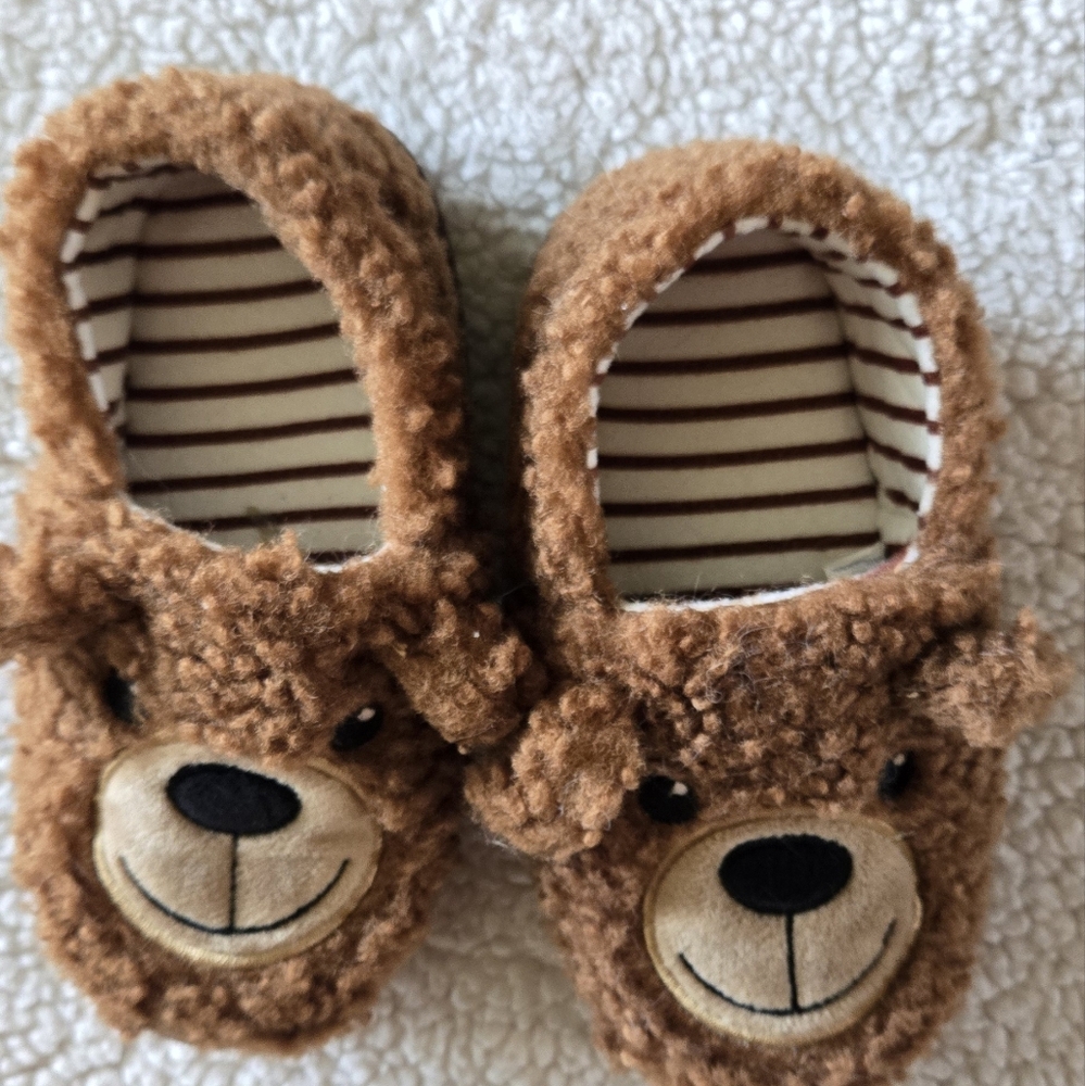 Kids Brown Bear Slippers Size 11-12 EUC